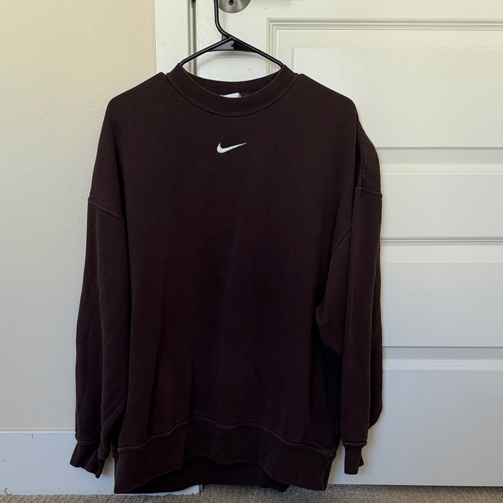 Nike Women’s Oversized Brown Sweatshirt
